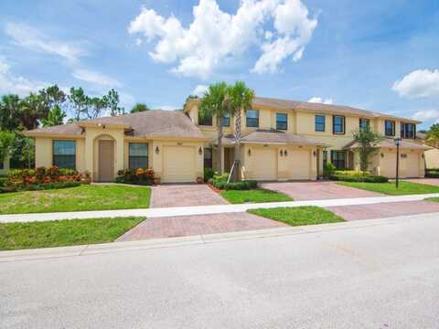 10019 W Villa Circle, Vero Beach, FL 32966