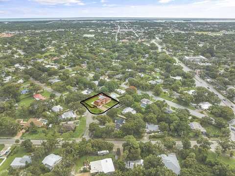 2206 Avilla Avenue, Vero Beach, FL 32960