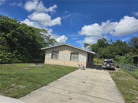 3002 Avenue Q, Fort Pierce, FL 34947