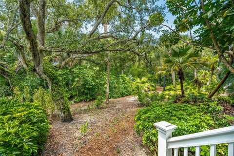 1215 Winding Oaks Circle E, Vero Beach, FL 32963