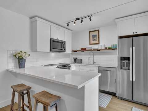 1166 6th Avenue unit: 13B, Vero Beach, FL 32960