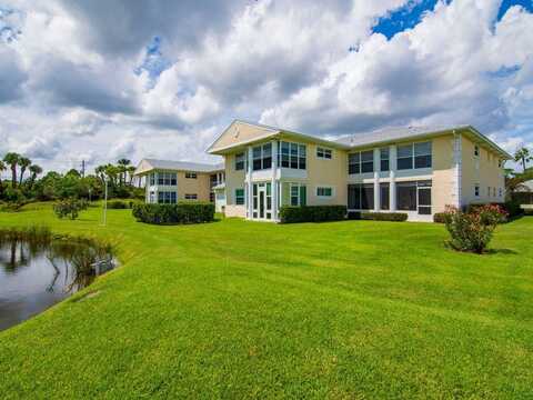 179 Grove Isle Circle, Vero Beach, FL 32962