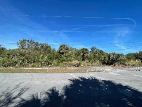 2300 42nd Street, Vero Beach, FL 32967