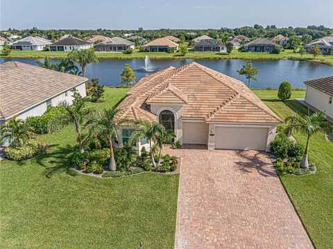 4836 Four Lakes Circle SW, Vero Beach, FL 32968