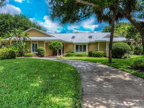 2160 Seagrape Drive, Vero Beach, FL 32963