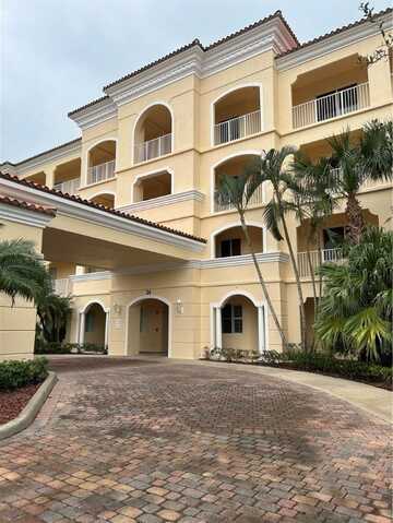 24 Harbour Isle Drive W unit: 104, Fort Pierce, FL 34949
