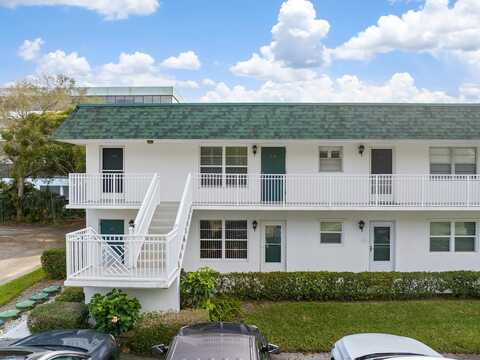 2800 Indian River Boulevard, Vero Beach, FL 32960