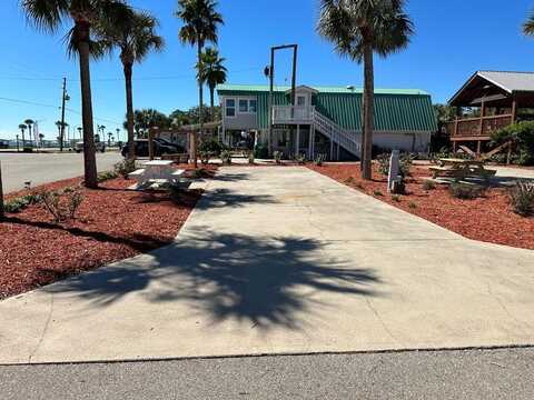 1843 Hwy 98 W, Carrabelle, FL 32322