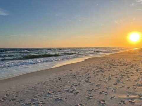 2258 Sailfish Dr, St. George Island, FL 32328