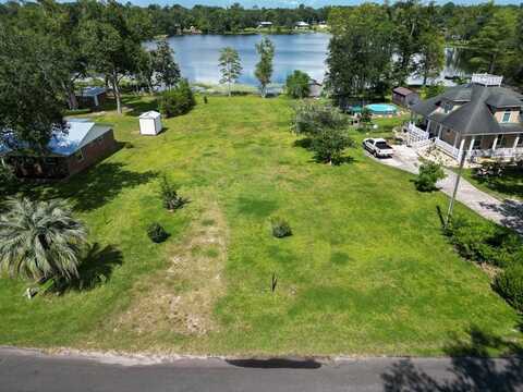 396 W Lakeview Dr, Wewahitchka, FL 32465