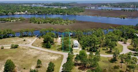 519 Shelly's Loop Rd, Carrabelle, FL 32322