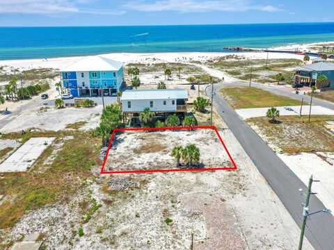 111 Circle Dr, Mexico Beach, FL 32456