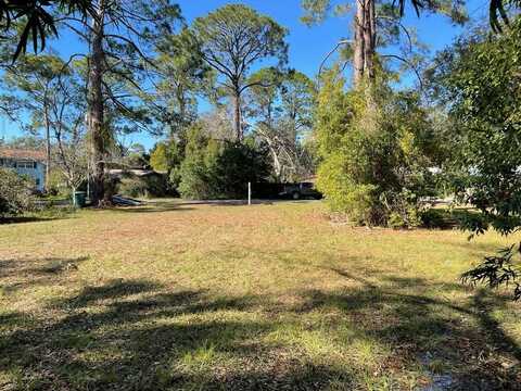 223 Ave D, Apalachicola, FL 32320