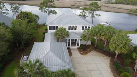 911 Sunset Cir, Carrabelle, FL 32322