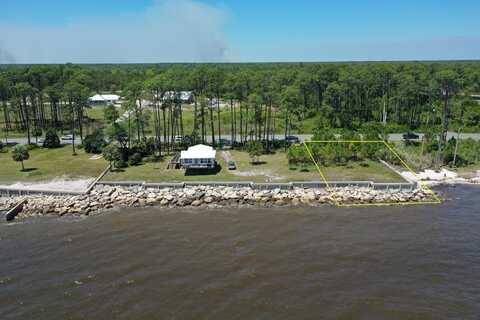 2136 Hwy 98 W, Carrabelle, FL 32322