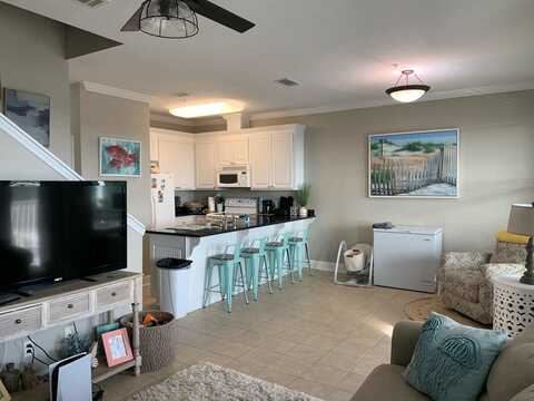 1120 15th St, Mexico Beach, FL 32456