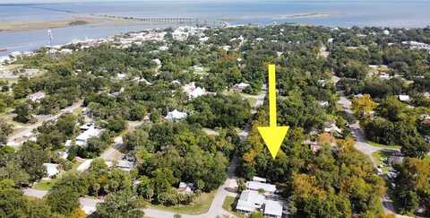 190 7th St, Apalachicola, FL 32320