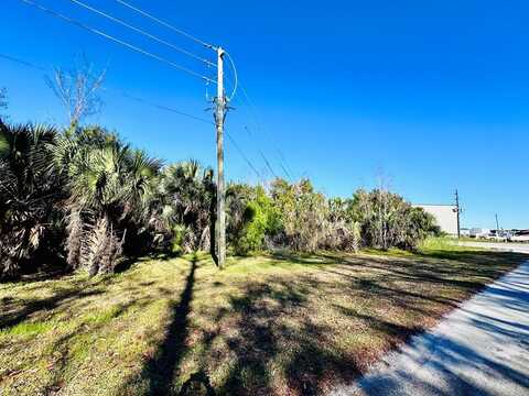 350 Market St, Apalachicola, FL 32320