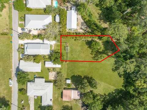 225 B Ave G, Apalachicola, FL 32320