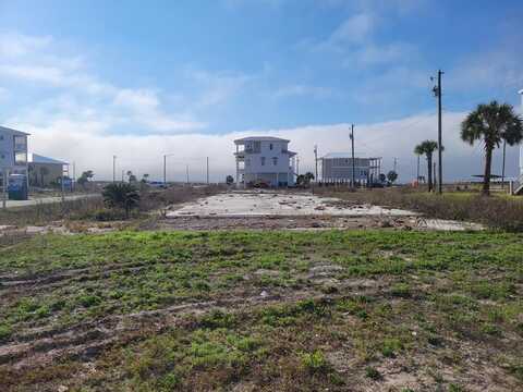 131 CIRCLE DR, Mexico Beach, FL 32456