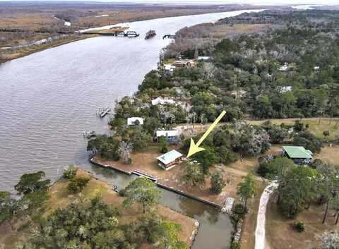 5 Big Oaks Dr, Apalachicola, FL 32320