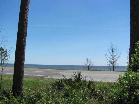 1501 Hwy 98 W, Carrabelle, FL 32322