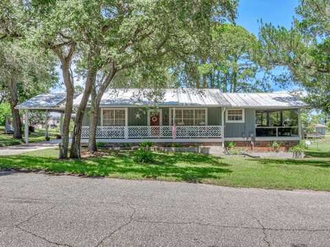 111 California St, Carrabelle, FL 32322