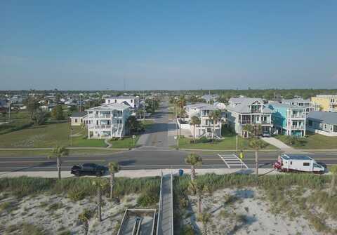 208 5th St, Mexico Beach, FL 32456