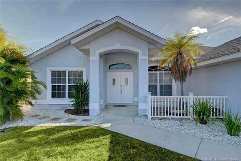 1309 Carlton Ct., Fort Pierce, FL 34949