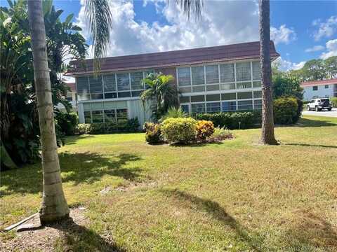 2600 SE Ocean Blvd, Stuart, FL 34996