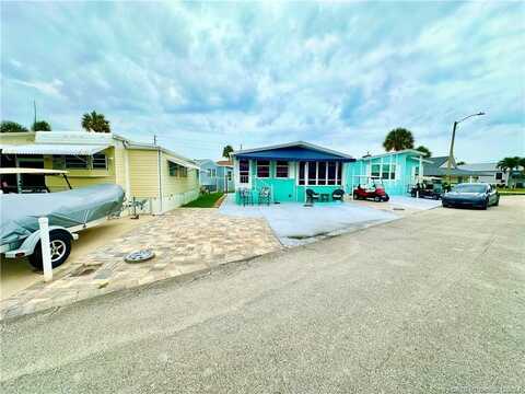 855 Nettles Blvd, Jensen Beach, FL 34957