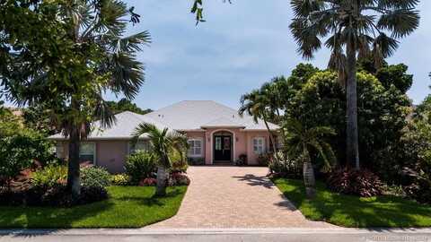 454 NW Sunflower Place, Jensen Beach, FL 34957