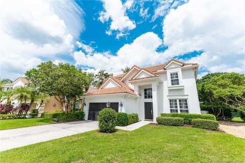 2 Princewood Lane, Palm Beach Gardens, FL 33410