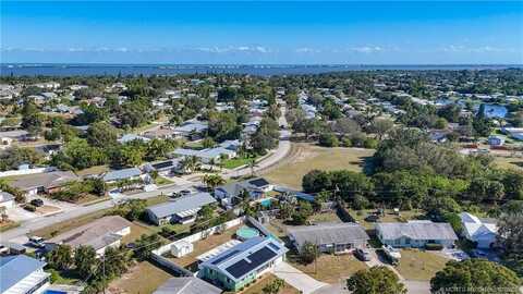 1691 NE 22nd Street, Jensen Beach, FL 34957