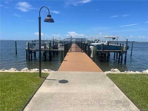 3247 NE Catamaran Terrace, Jensen Beach, FL 34957