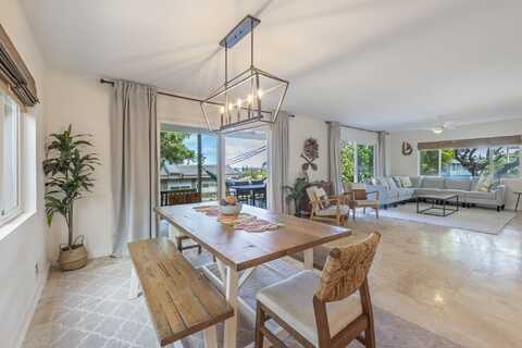 2682 Puu Hoolai St, Kihei, HI 96753