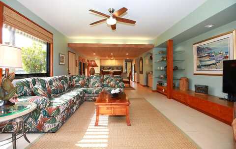 4531 Lower Honoapiilani Rd, Lahaina, HI 96761