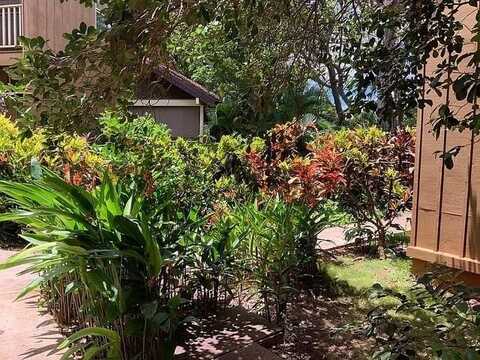 100 Lio Pl, Maunaloa, HI 96770