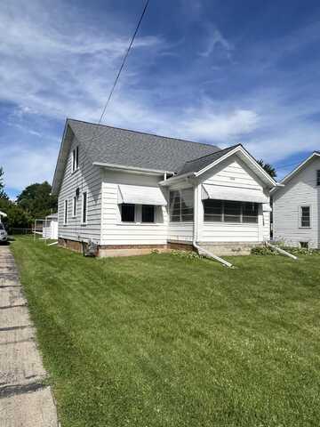 1236 ELMWOOD Avenue, OSHKOSH, WI 54901