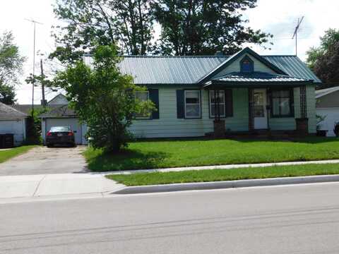 517 S HAMLIN Street, SHAWANO, WI 54166