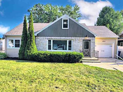 1212 KILBOURN Street, KEWAUNEE, WI 54216