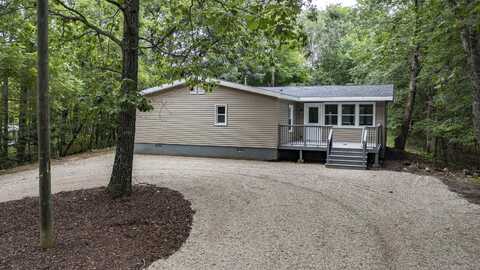 N6494 1ST Street, WAUPACA, WI 54981