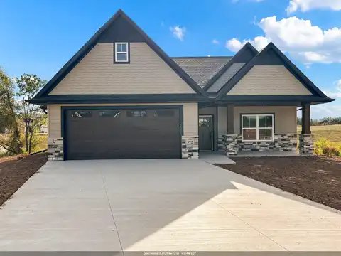 572 LEMERE Court, HOWARD, WI 54313
