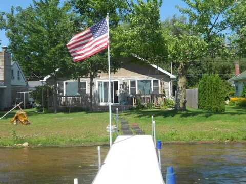 N6202 CATTAU BEACH Drive, SHAWANO, WI 54166