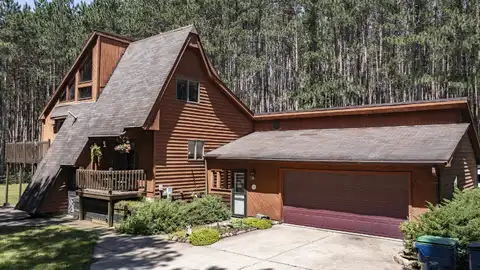 7614 CIRCLE Drive, WAUPACA, WI 54981