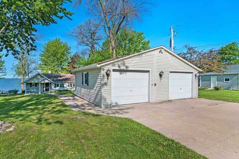 N6625 HARRISON Road, HILBERT, WI 54129