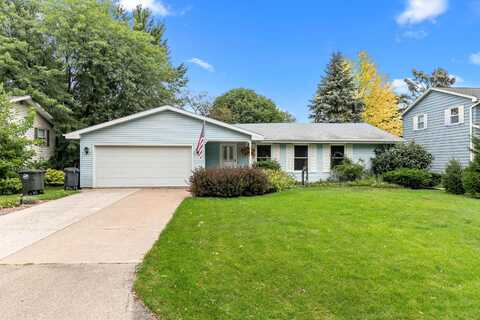 2208 W LARKSPUR Drive, APPLETON, WI 54915