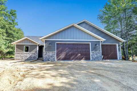 W6475 WOODHAVEN Circle, WAUTOMA, WI 54982