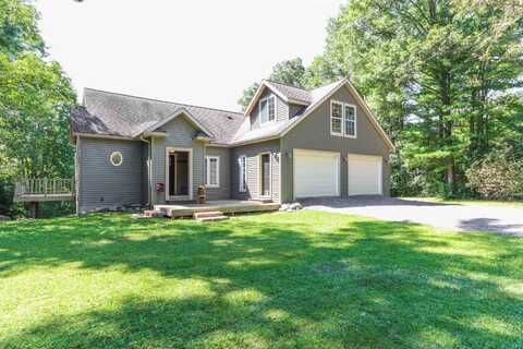 N6815 SHARON Drive, SCANDINAVIA, WI 54977