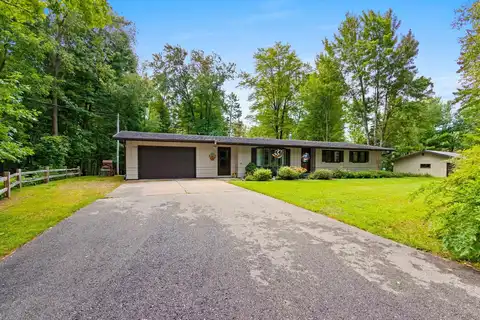 5303 LIEGEOIS Road, ABRAMS, WI 54101